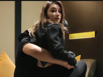 小宝寻花：40分钟无水印自拍视频，魔鬼身材白嫩初恋