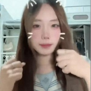 刘雅慧鞍山泄露私密视频250MB互动清纯学生妹富二代包养