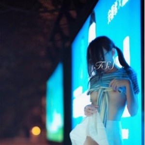 冯珊珊推特真人互动合集173v21.5G超感觉