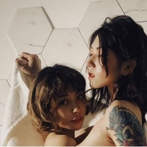 菊姐推特黑丝御姐户外视频16V9.2G女王气场