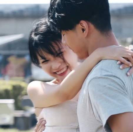 某传媒绝密收藏9部精东蜜桃联合出品50G吴梦梦主演