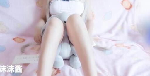 桃小沫沫酱人工智障虎牙劲爆合集18.2G绝密珍藏