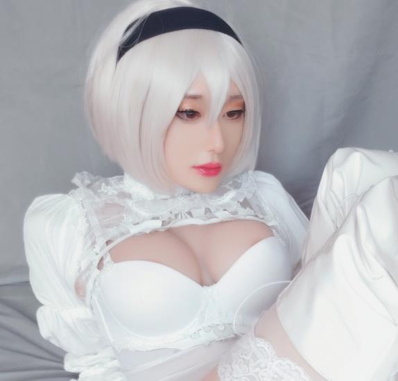OnlyFans十月的小哀TS角色扮演19部8.3G后推车视角