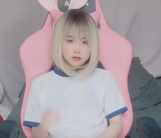 OnlyFans韩国TSLua超感觉合集35V4.9G太会扭了