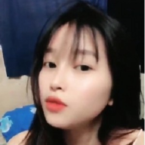 白嫩学妹moxiong自娱自乐合集450M9P绝密展示