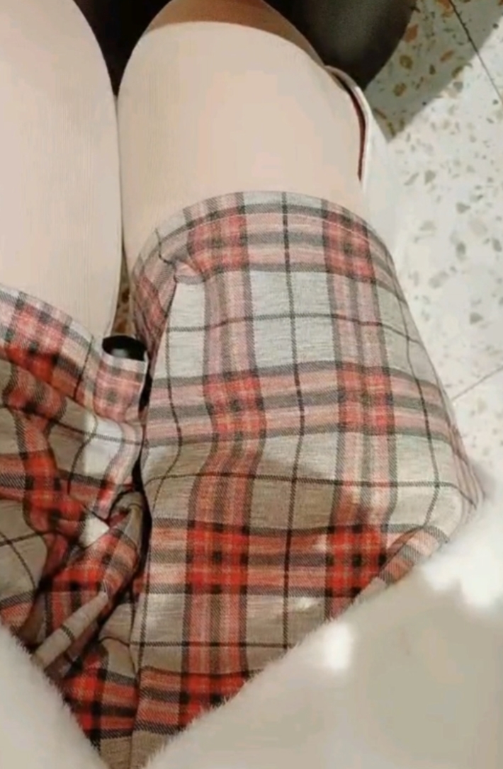 快手晴儿会下雨户外大黑牛合集31V38G疯狂输出