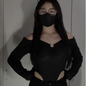 无刺榴莲推特变装热舞10部1.15G新晋福利姬