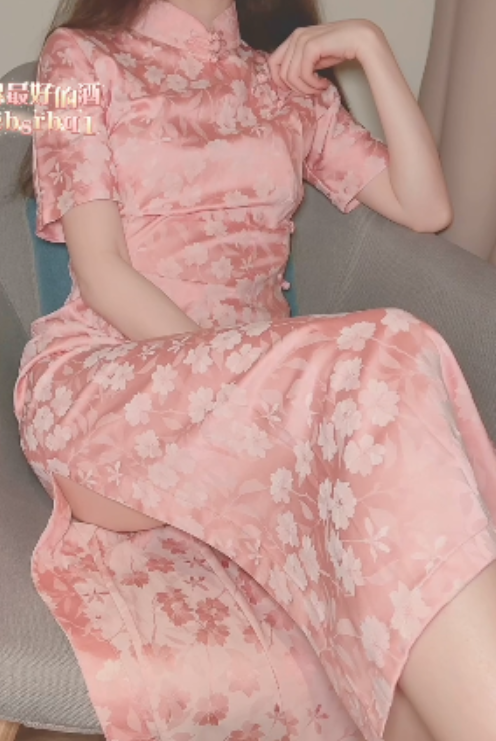 推圈骚酒塞子玩具合集88部12G隐秘视角