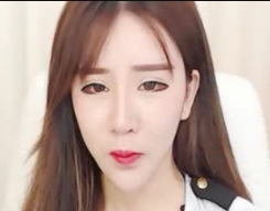 UT嘴艺女王Aicee热辣合集38部24.9G唇舌诱惑