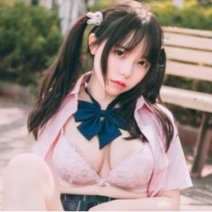 某推六味帝皇酱COS作品合集12套4G宝藏级