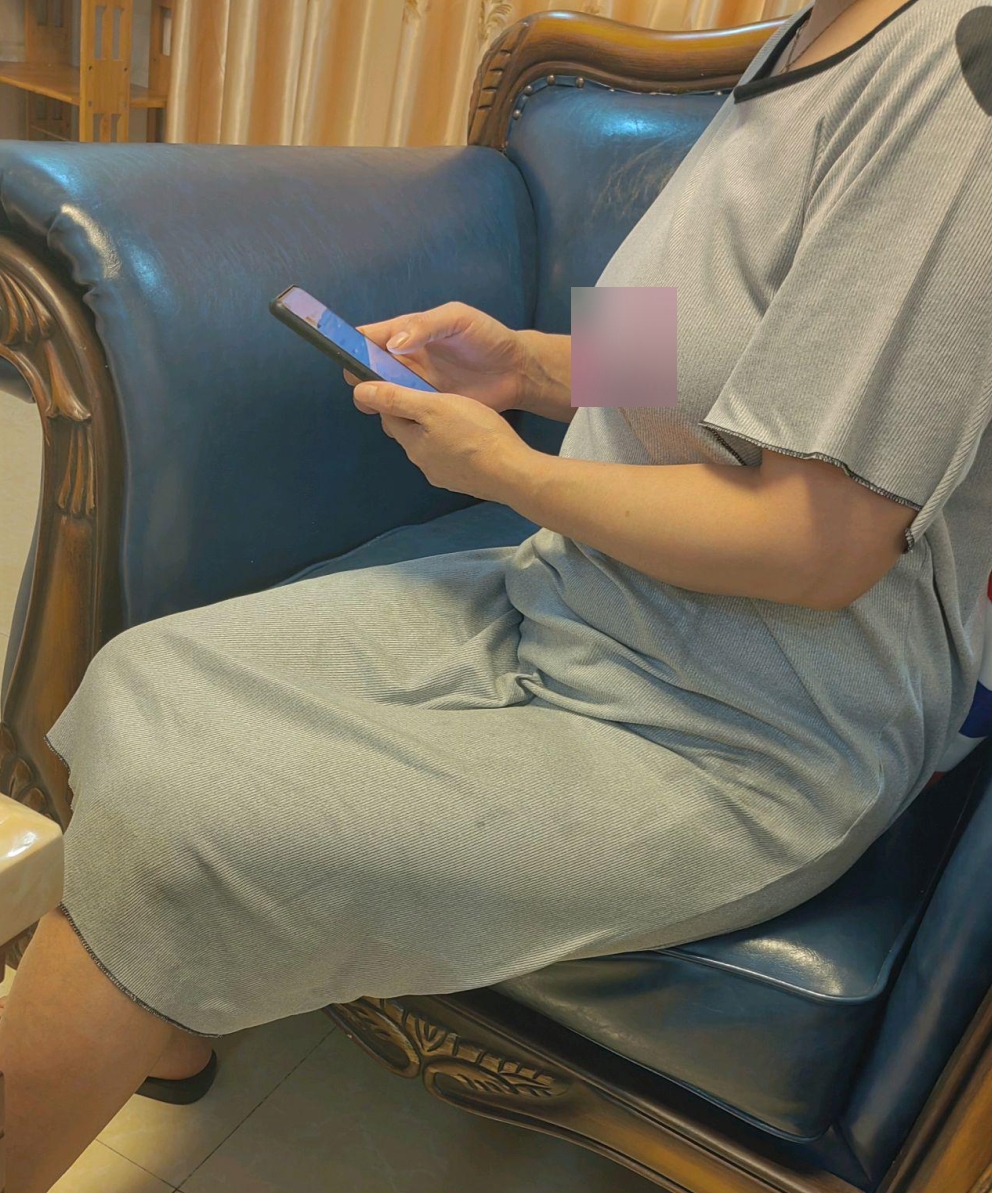 海角披风少年黑丝美腿街拍29部6.27G绝了