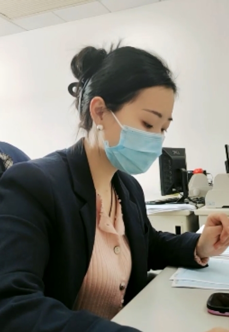 丫头等你办公室玩具视频16部5.4G职场风波