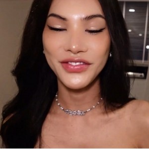 Gina跨性别三人游1V900M推特某处齐开