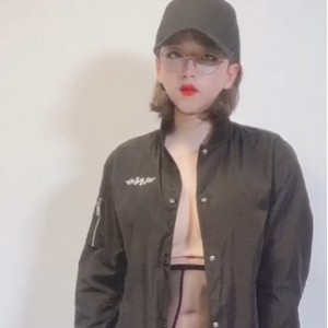 魅影Jieun伪娘绝密展示35部16G韩国小辣椒