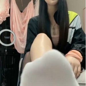 套路直播仙女殿下呐喊合集126部36.8G腰臀比例绝了