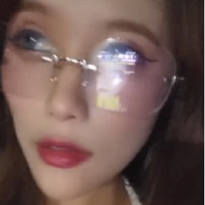 眼镜娘车阵搭讪实录1V361M黑丝御姐私密展示