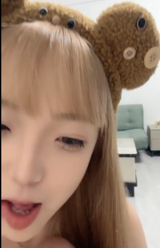 超火辣小奶昔推特自拍视频50部3.05G