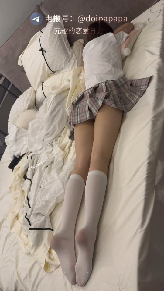元歌JK汉服福利精修版88V39.21G06年蓝白双杀