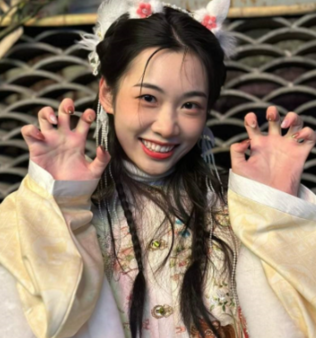 推特泄密优质白帆67部3.7G美女系列