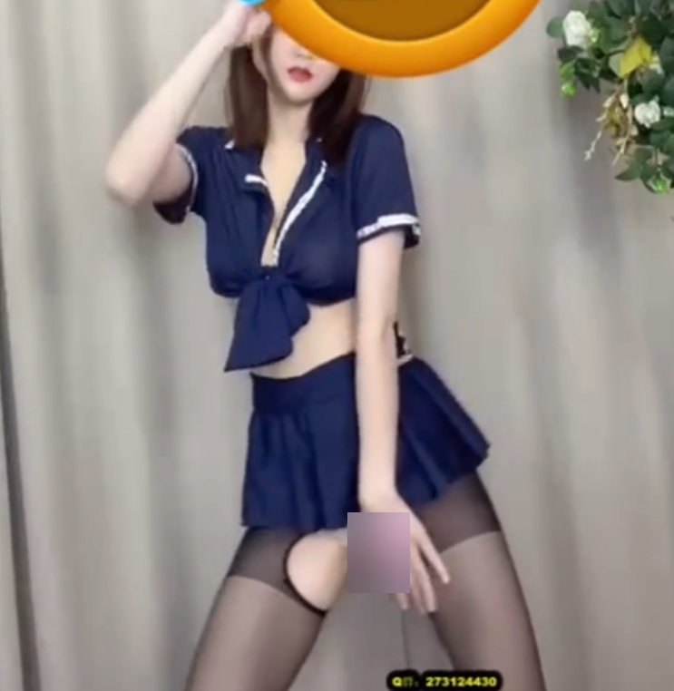 花椒君君乖咯脱衣果舞6V144M诱人