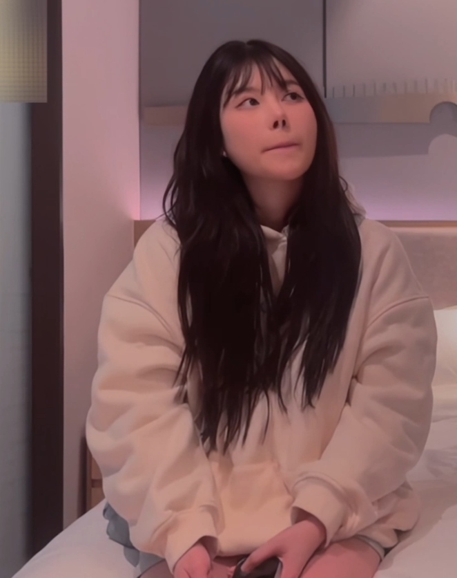 手机约拍柒哥清纯妹实战1v优质1.2G