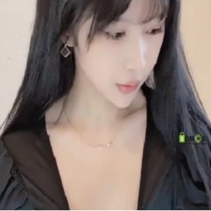 小美人stripchat抖馒头舞4部1.63G太诱人