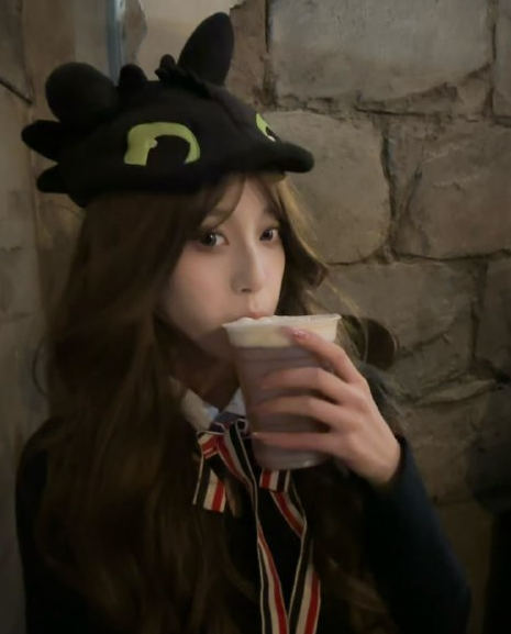 独享赵思珊夫妻资源31部1.54G潍坊野外互动场