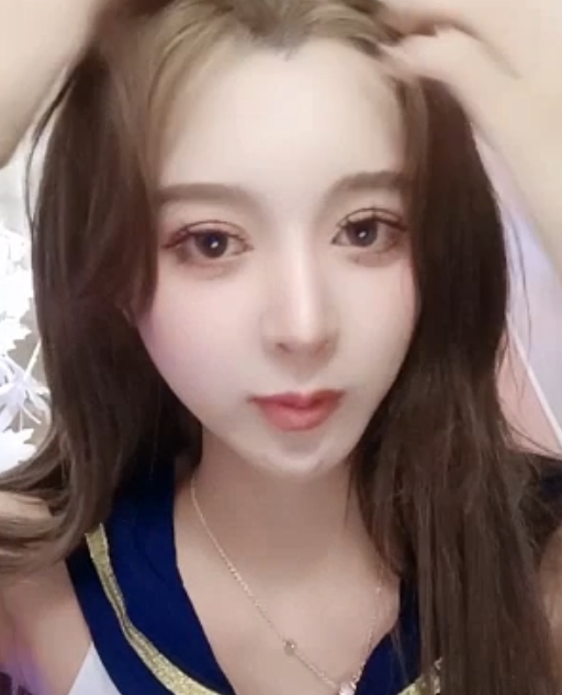 LaylaRay英国博主OF合集80部19G优质身材