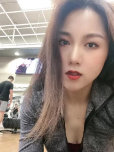 精选10位女大学生御姐反差合集35部1.24G超顶