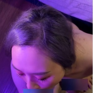 大罩杯Molly大眼无圣光推特合集两部1.6G优质