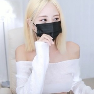 优质吴月韩国主播合集44.8G劲爆