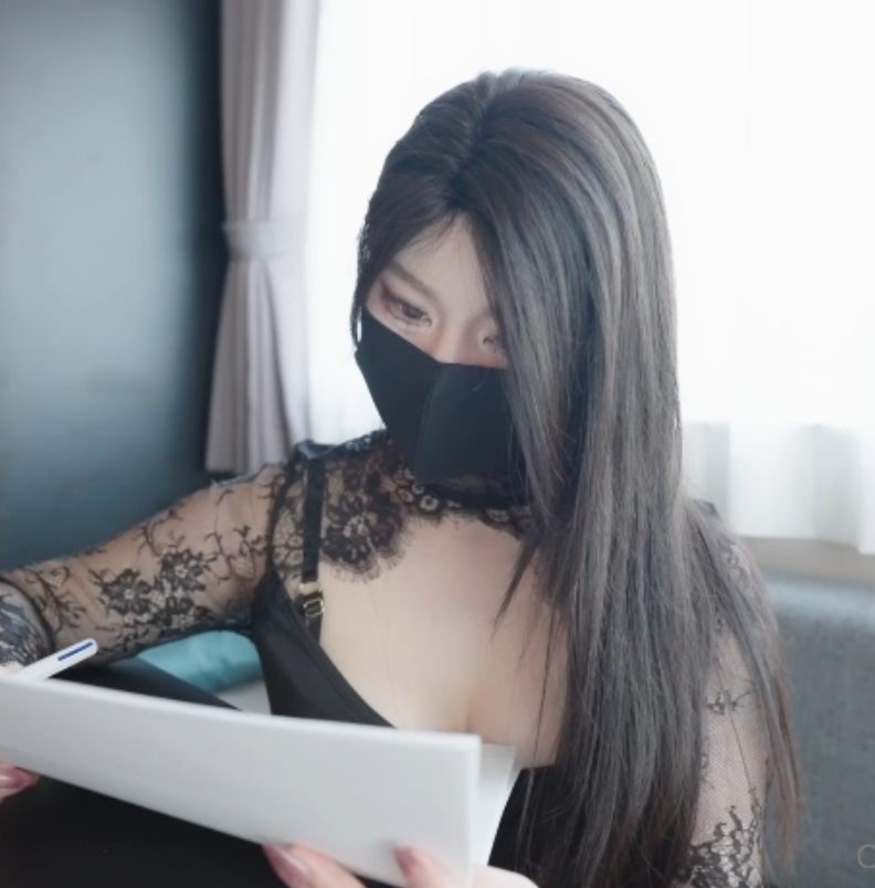 娜娜热舞81V合集307G推特展示超顶