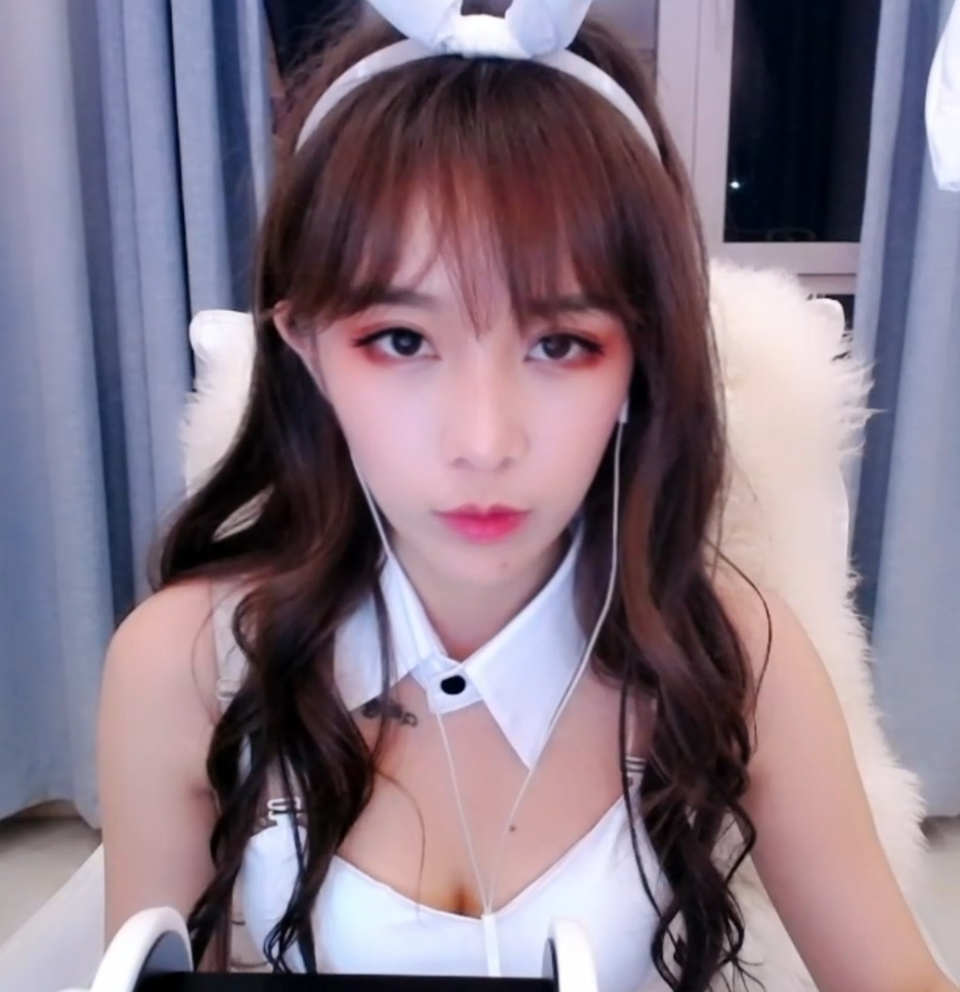 丸子君斗鱼热舞合集38.4G159部硬盘杀手