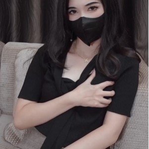 出差秘书诱人推特视频1部700M太丰满