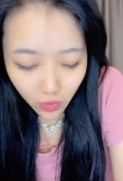 推特半糖诺宝露脸视频1部213M超粉合集