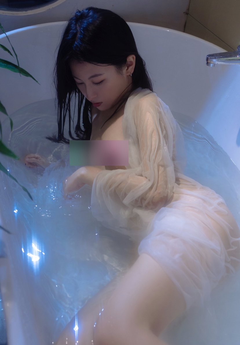 九儿美少女战士私拍63V2.64G漫樱社展示