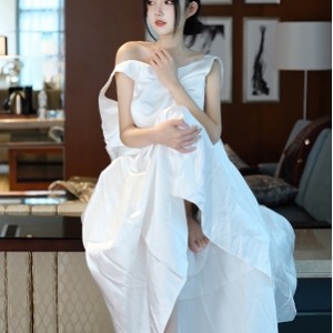 诱惑抖叔四人游1部862M希威社