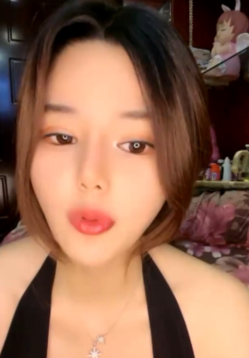 推特美七大罩杯合集92部62.3G超诱人