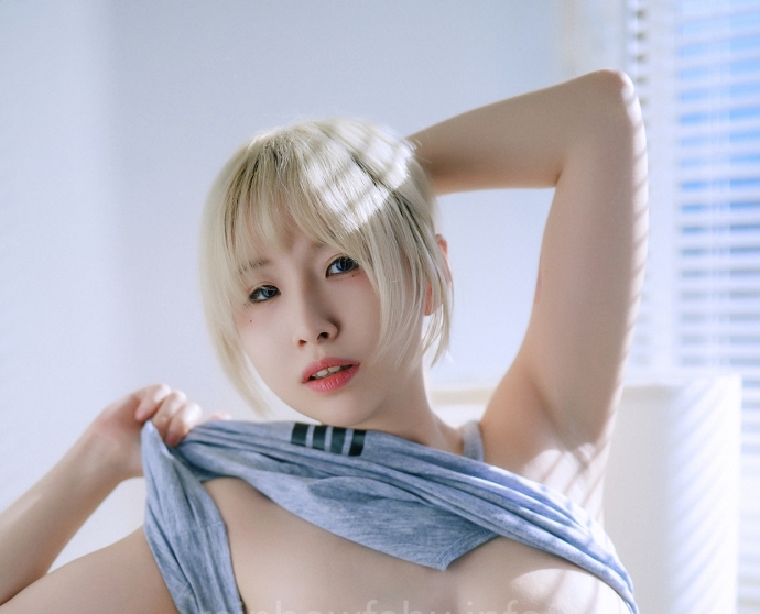 作品黎菲儿JVID36套17.9g诱人