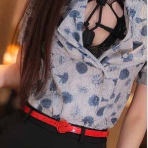 嫩模作品晚苏susu火辣魅惑22套18.9g推特表演