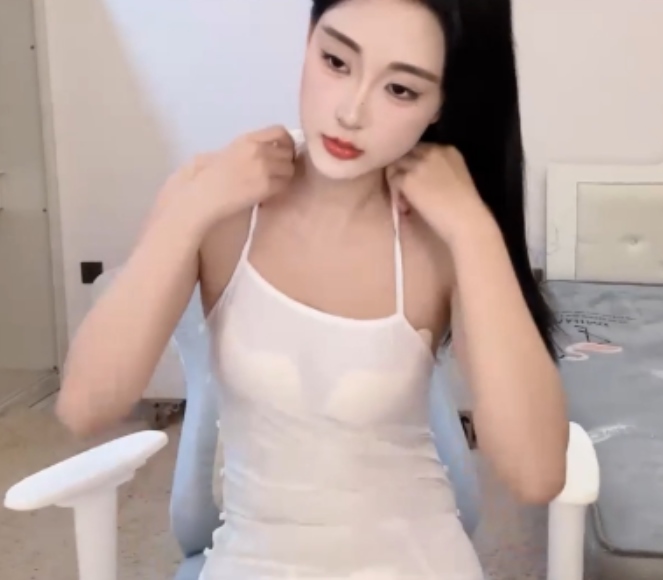 StripchatAngela000私密合集8V3.37G长腿天花板