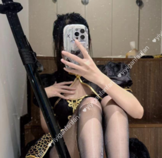 劲爆依宝热舞私拍合集38部1.17G太带劲