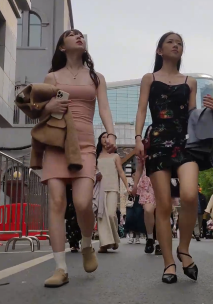 街拍精选KXCD第11季20V1.8G优质视角