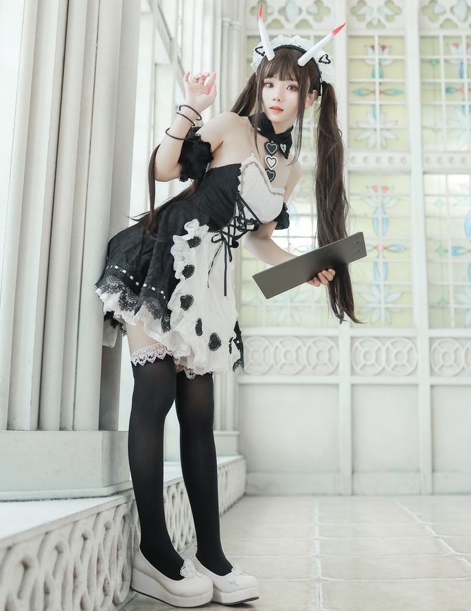 推特有尺度花柒Hanacos作品8套1.27G优质珍藏