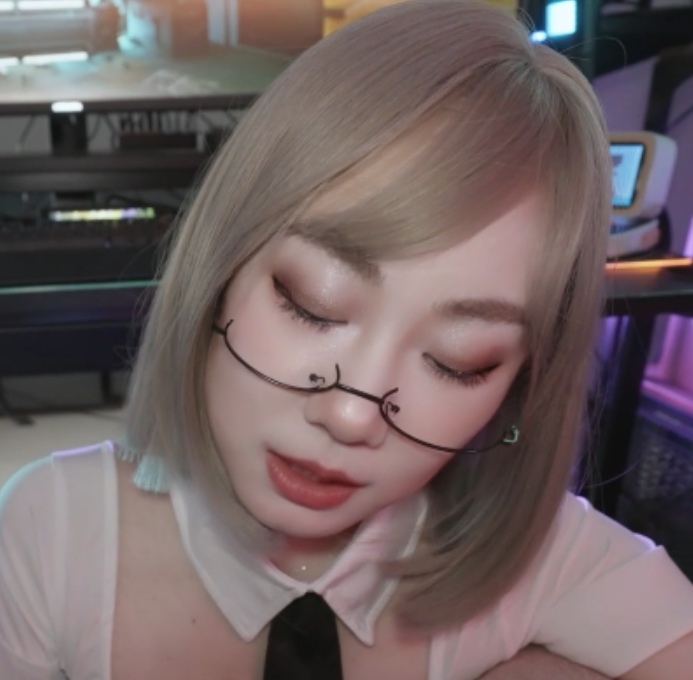 米菲兔推特涩涩合集27部24.4G