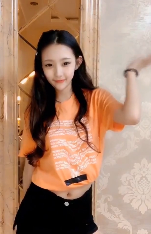 快手小妹69v热舞2.5g撩人合集