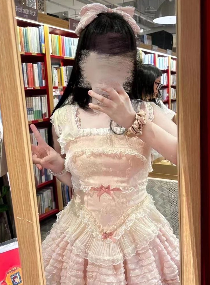 免费哥清清学长互动合集335V+102P7.91G动感狂飙