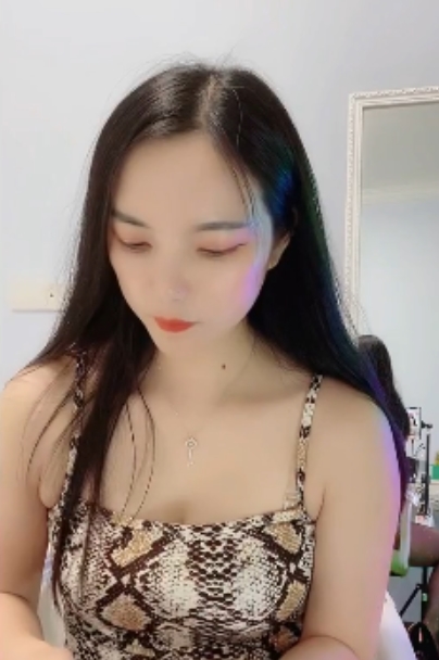 花椒蜜桃大美美撩人舞姿合集15部2.3G超上头