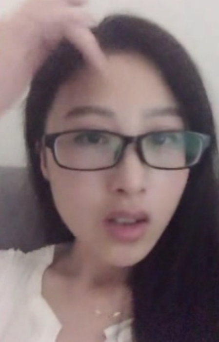 杭州夜夜实拍合集23部8.3G眼镜主播风韵撩人