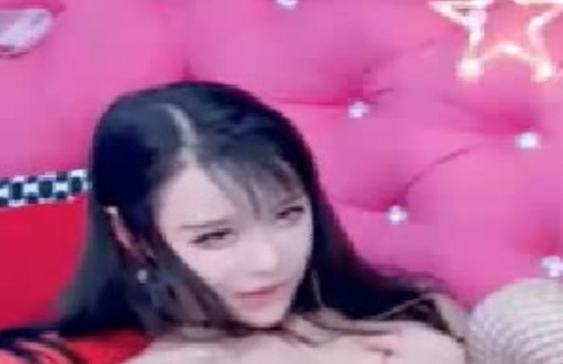 恋夜妮子推特大瓜30部7.7G劲爆展示